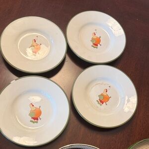 Pottery Barn Kids Green and White Ceramic Plates. Thanksgiving turkeys